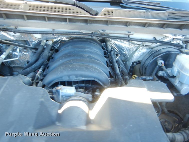 image for item GB9560 2016 Chevrolet Silverado 1500 Crew Cab pickup truck