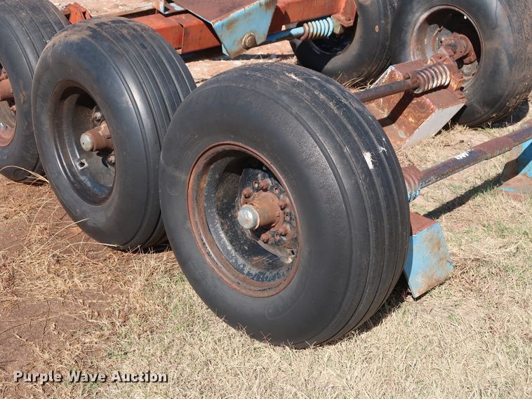 image for item GD9766 (3) running gear axle/tire/wheels sets