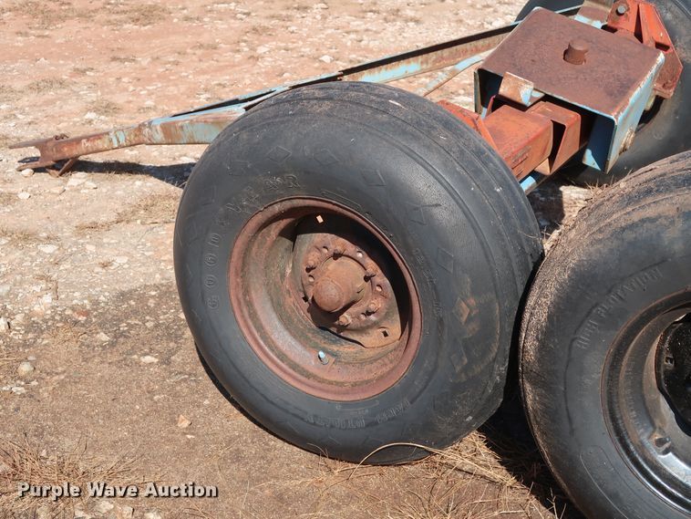 image for item GD9766 (3) running gear axle/tire/wheels sets