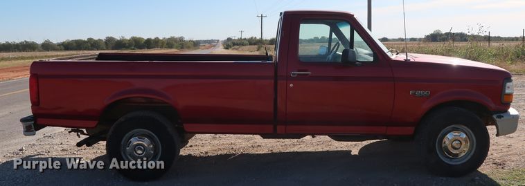 image for item GD9772 1997 Ford F250 pickup truck