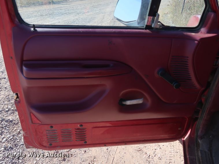 image for item GD9772 1997 Ford F250 pickup truck