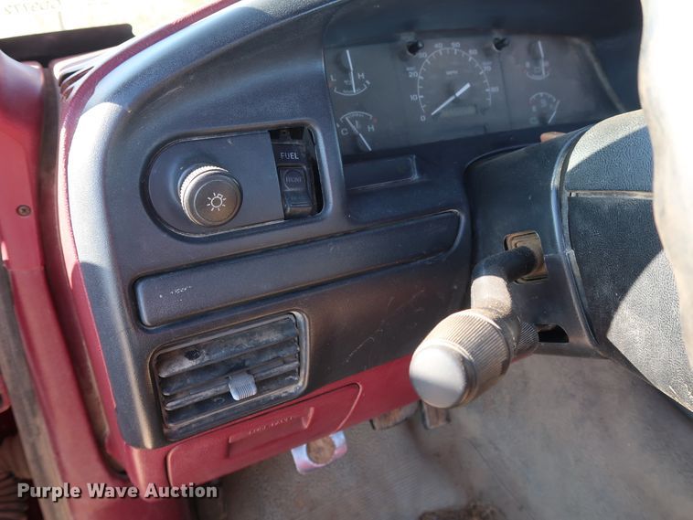 image for item GD9772 1997 Ford F250 pickup truck