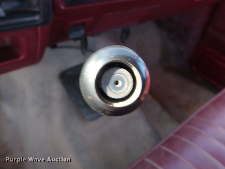 image for item GD9772 1997 Ford F250 pickup truck