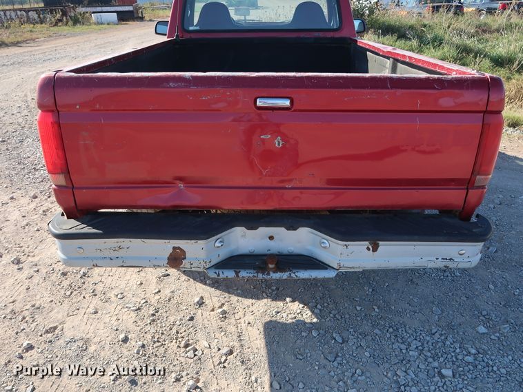 image for item GD9772 1997 Ford F250 pickup truck