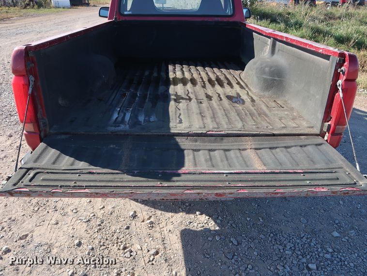 image for item GD9772 1997 Ford F250 pickup truck