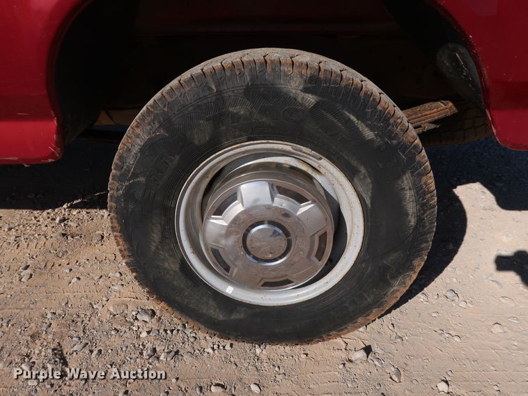 image for item GD9772 1997 Ford F250 pickup truck