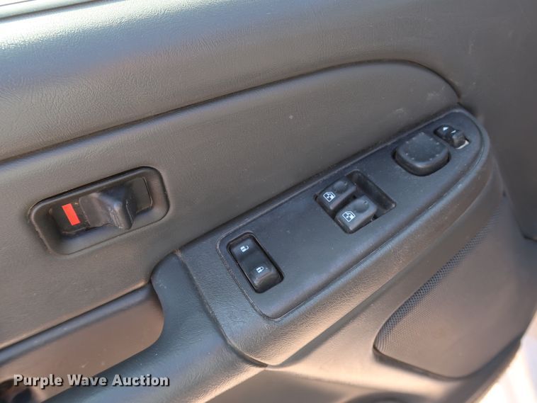 image for item GD9773 2005 Chevrolet Silverado 1500 Ext. Cab pickup truck