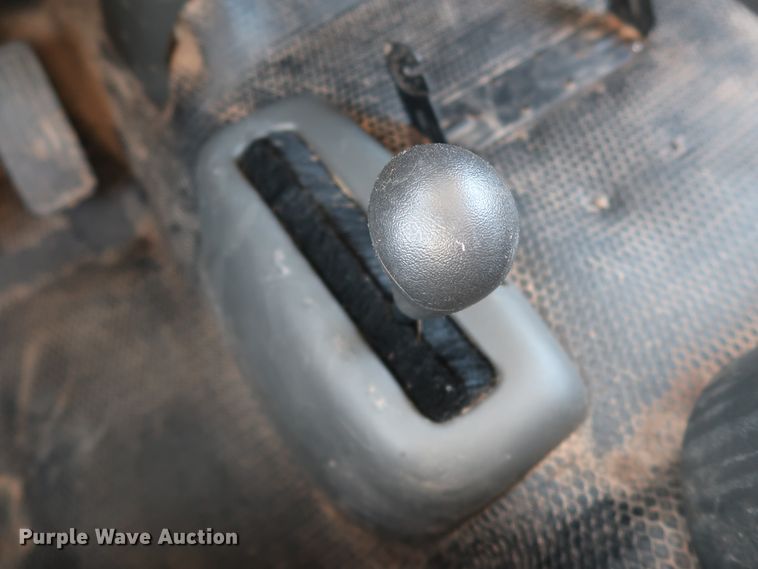 image for item GD9773 2005 Chevrolet Silverado 1500 Ext. Cab pickup truck