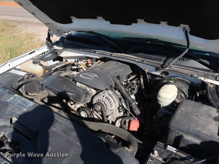 image for item GD9773 2005 Chevrolet Silverado 1500 Ext. Cab pickup truck