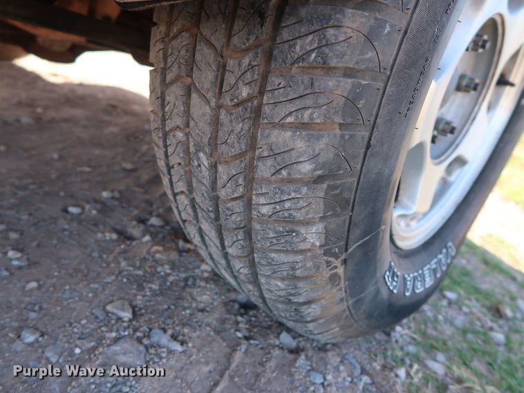 image for item GD9773 2005 Chevrolet Silverado 1500 Ext. Cab pickup truck