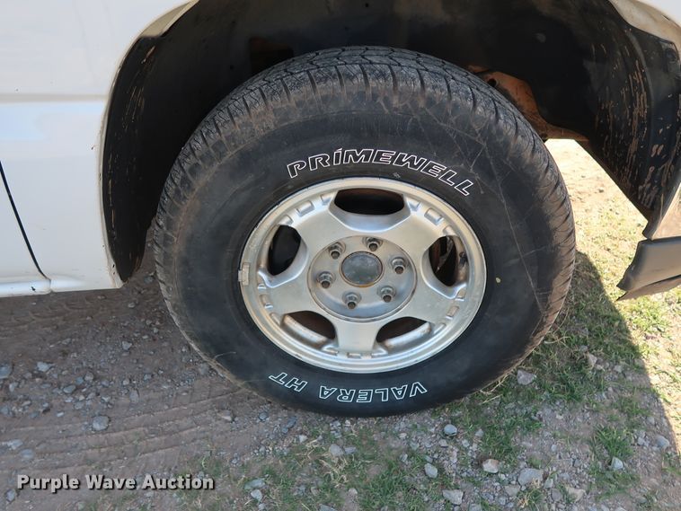 image for item GD9773 2005 Chevrolet Silverado 1500 Ext. Cab pickup truck