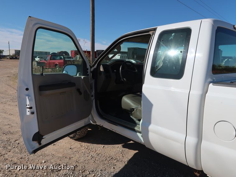 image for item GD9774 2008 Ford F250 Super Duty XL SuperCab pickup truck