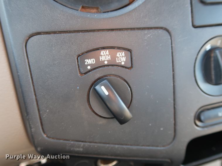 image for item GD9774 2008 Ford F250 Super Duty XL SuperCab pickup truck