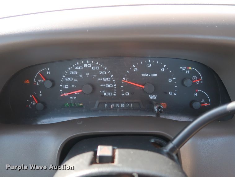 image for item GD9775 2002 Ford F250 Super Duty XLT pickup truck