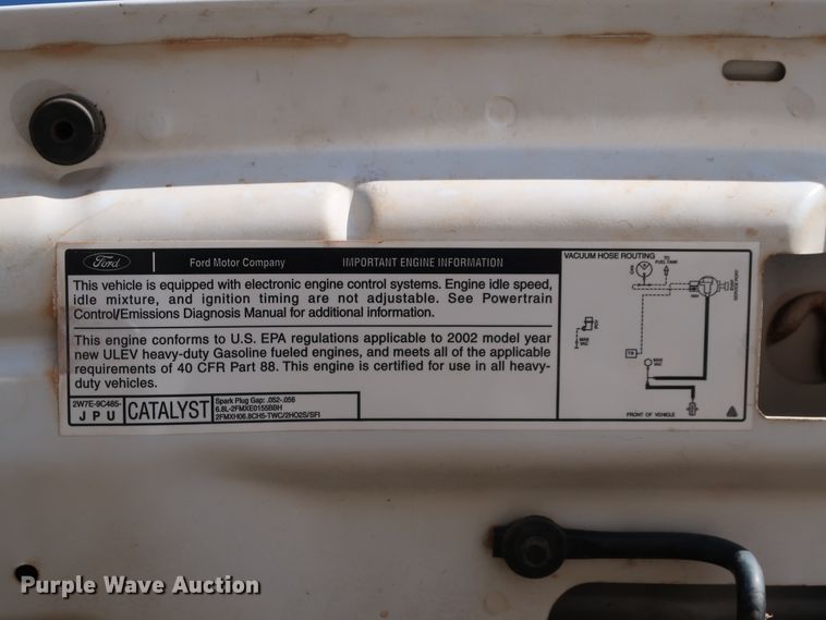 image for item GD9775 2002 Ford F250 Super Duty XLT pickup truck