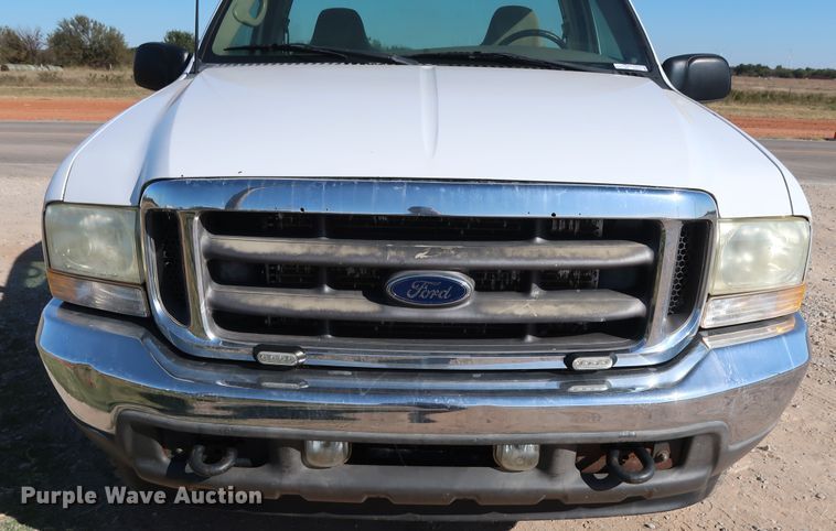 image for item GD9775 2002 Ford F250 Super Duty XLT pickup truck