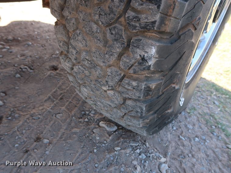 image for item GD9775 2002 Ford F250 Super Duty XLT pickup truck