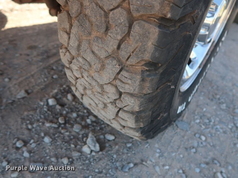 image for item GD9775 2002 Ford F250 Super Duty XLT pickup truck