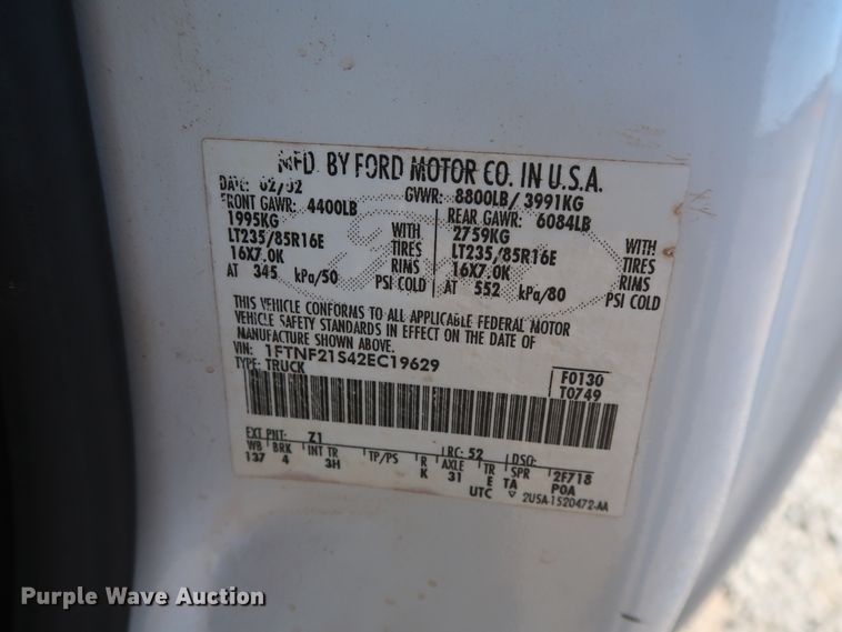 image for item GD9775 2002 Ford F250 Super Duty XLT pickup truck