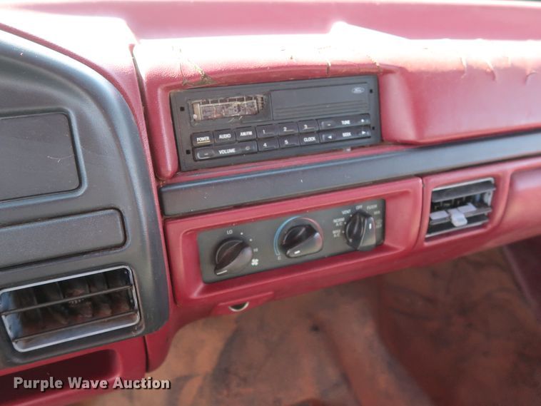 image for item GD9777 1996 Ford F350 XL Crew Cab flatbed pickup truck