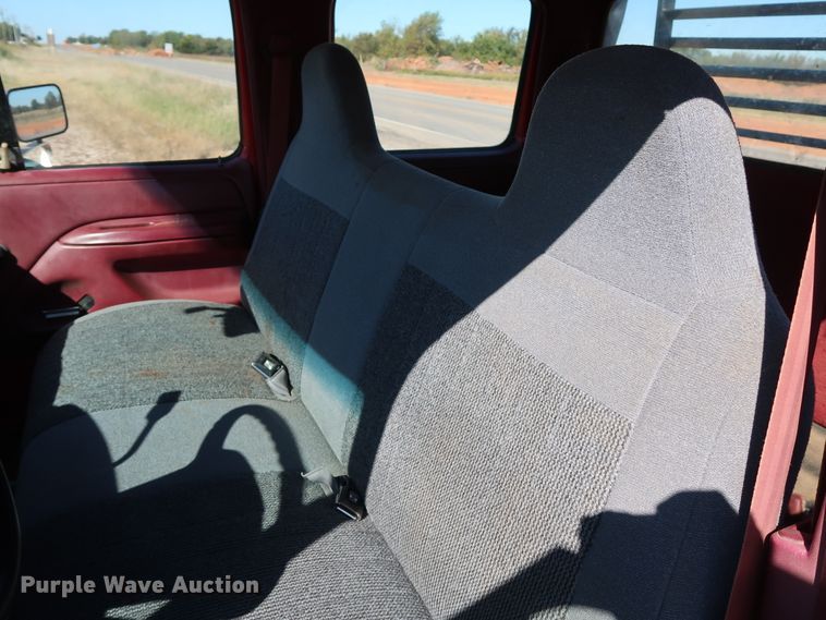 image for item GD9777 1996 Ford F350 XL Crew Cab flatbed pickup truck