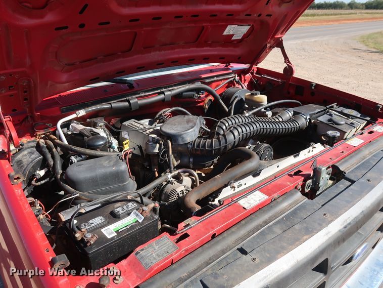 image for item GD9777 1996 Ford F350 XL Crew Cab flatbed pickup truck