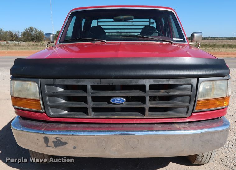 image for item GD9777 1996 Ford F350 XL Crew Cab flatbed pickup truck