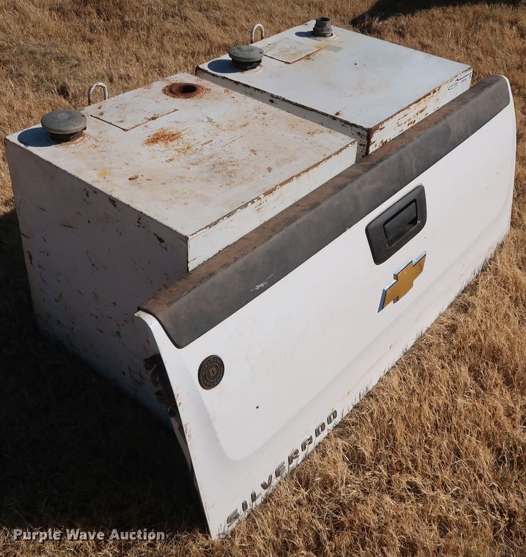image for item GD9782 (2) Delta Consolidated fuel tanks