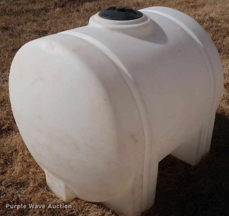 image for item GD9784 LEG poly tank