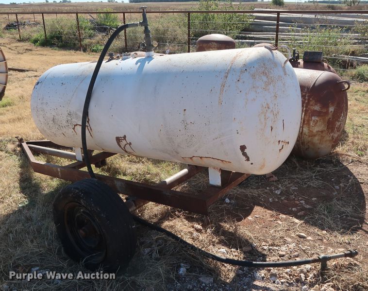image for item GD9789 (3) propane tanks
