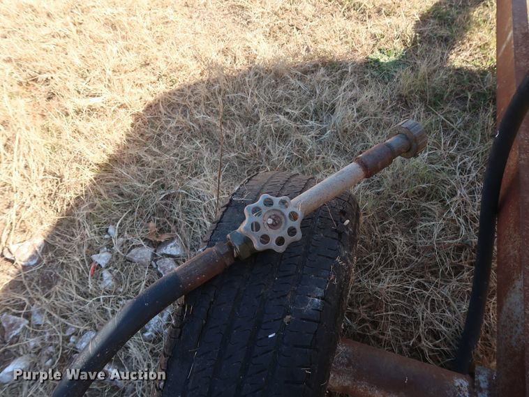 image for item GD9789 (3) propane tanks