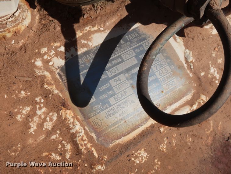 image for item GD9789 (3) propane tanks