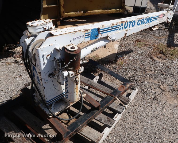 image for item GD9794 Auto Crane 3203P crane