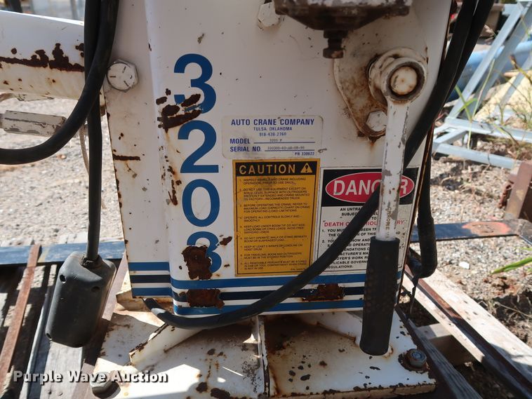 image for item GD9794 Auto Crane 3203P crane