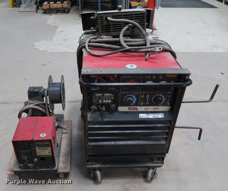image for item GD9797 Lincoln DC-400 welder