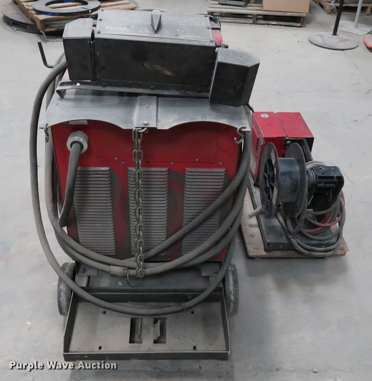 image for item GD9797 Lincoln DC-400 welder