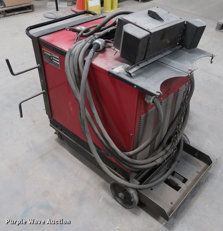 image for item GD9797 Lincoln DC-400 welder