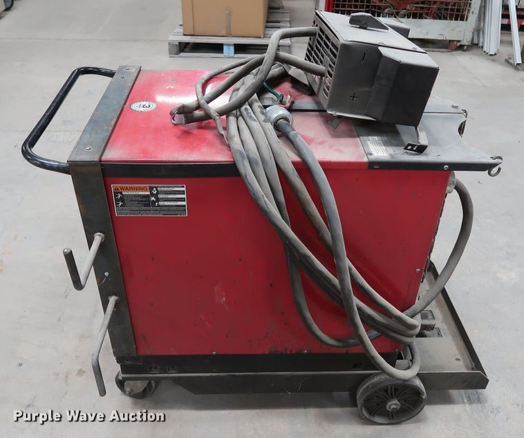 image for item GD9797 Lincoln DC-400 welder