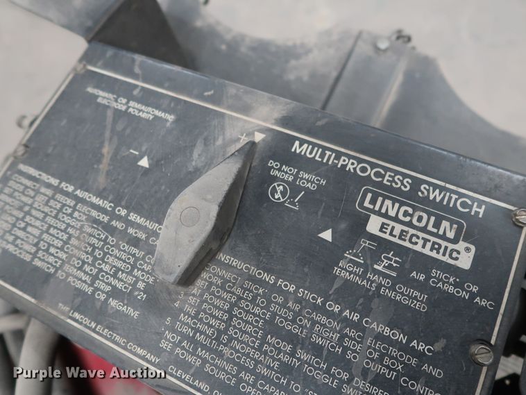 image for item GD9797 Lincoln DC-400 welder