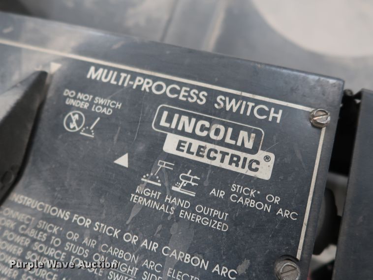 image for item GD9797 Lincoln DC-400 welder