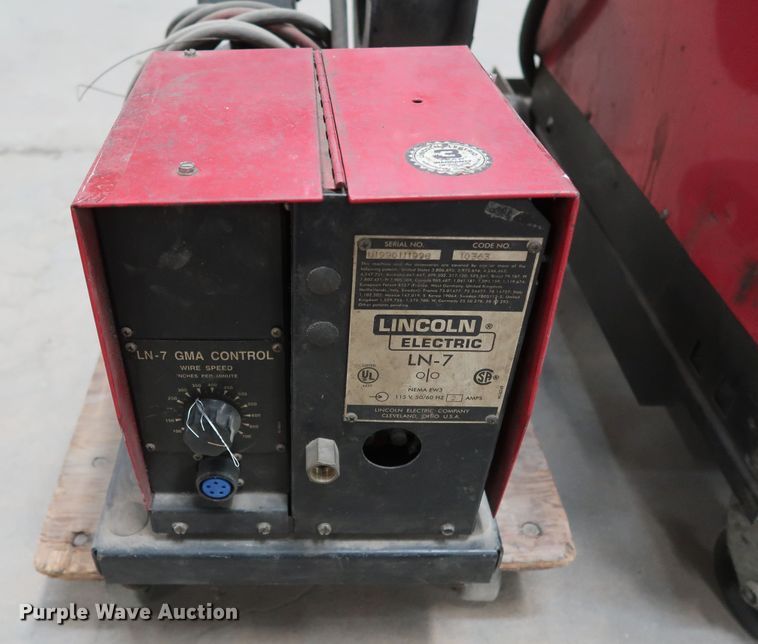 image for item GD9797 Lincoln DC-400 welder