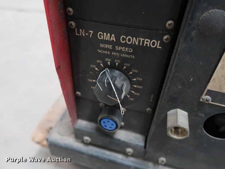 image for item GD9797 Lincoln DC-400 welder