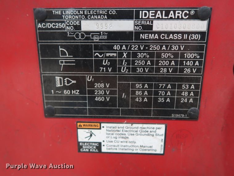 image for item GD9798 Lincoln Idealarc 250 welder