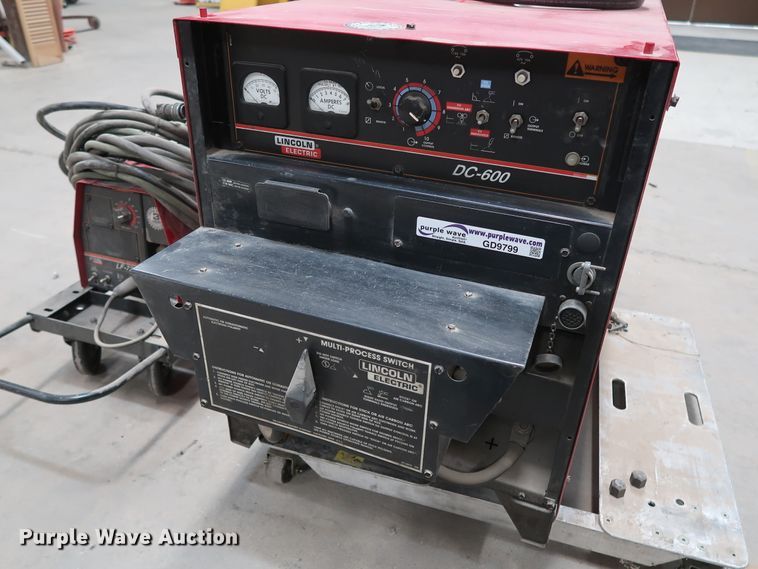 image for item GD9799 Lincoln DC-600 welder