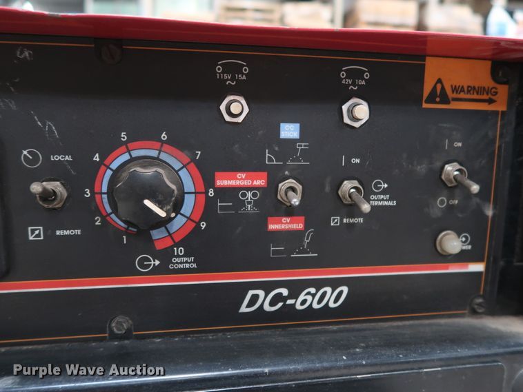 image for item GD9799 Lincoln DC-600 welder