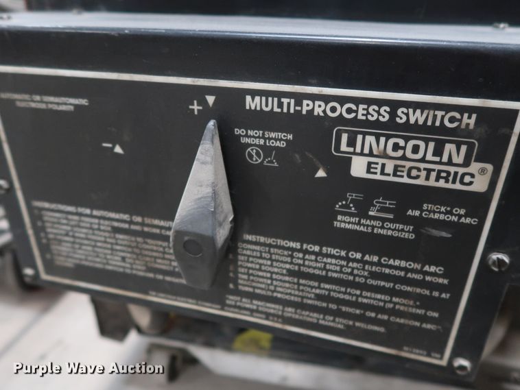 image for item GD9799 Lincoln DC-600 welder