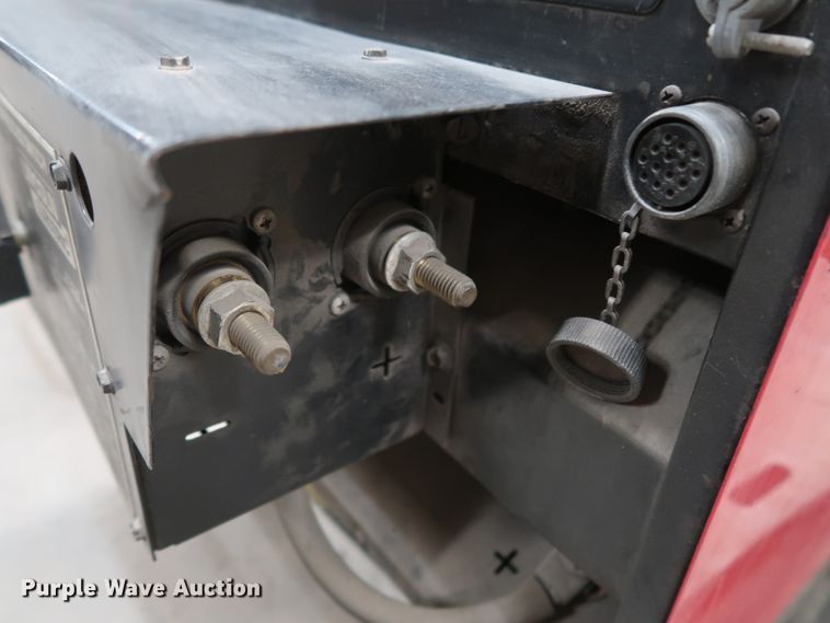 image for item GD9799 Lincoln DC-600 welder