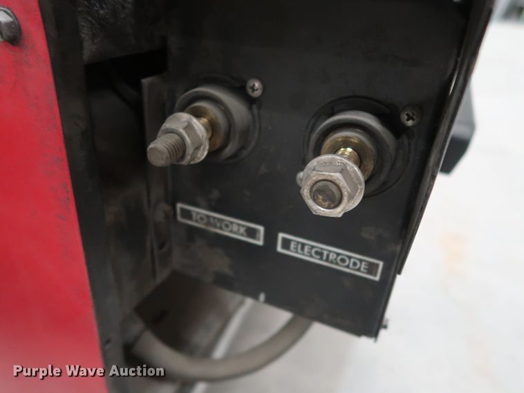 image for item GD9799 Lincoln DC-600 welder