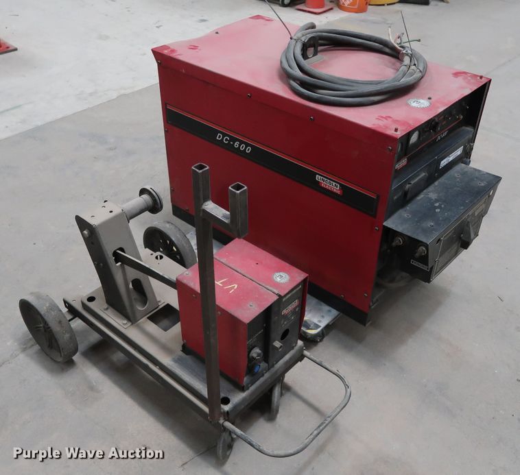 image for item GD9803 Lincoln DC-600 welder