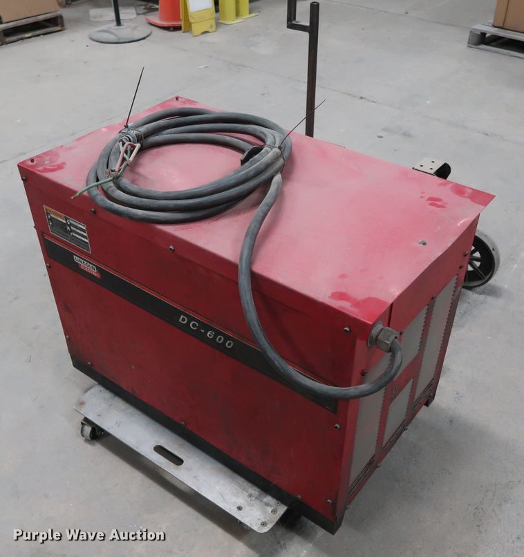 image for item GD9803 Lincoln DC-600 welder